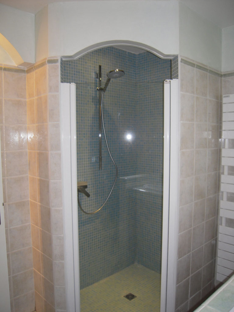 Villa Med - shower room groundfloor